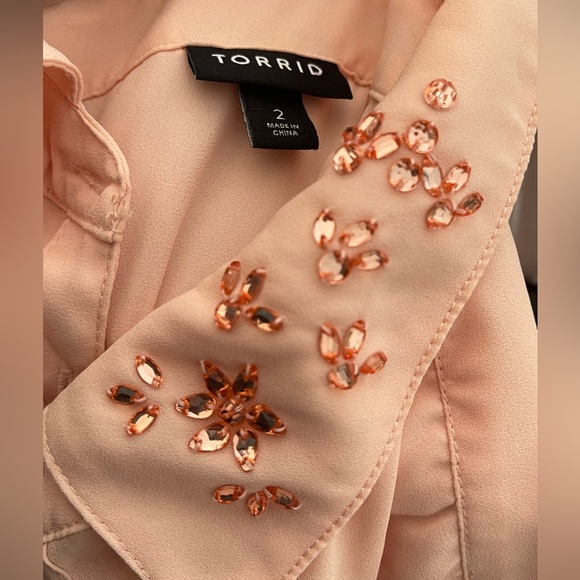 Torrid Madison Georgette Blush Button Down - Picture 5 of 6